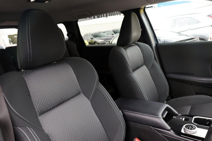 2025 Mitsubishi Outlander LS