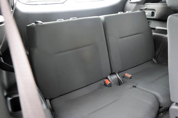 2025 Mitsubishi Outlander LS