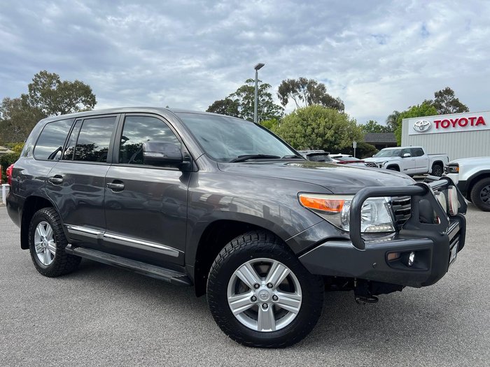 2013 Toyota Landcruiser