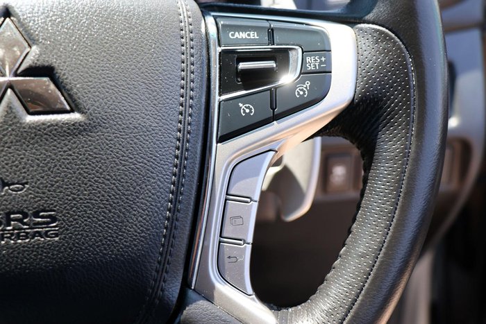 2017 Mitsubishi Pajero Sport GLX