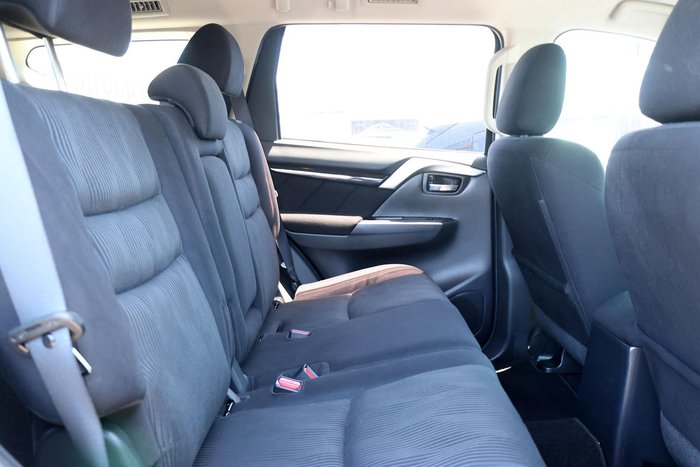 2017 Mitsubishi Pajero Sport GLX