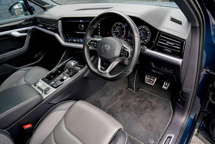 2022 Volkswagen Touareg 210TDI R-Line