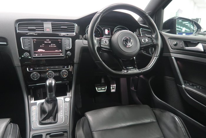 2015 Volkswagen Golf R Wolfsburg Edition