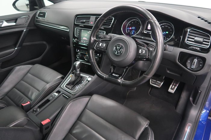 2015 Volkswagen Golf R Wolfsburg Edition