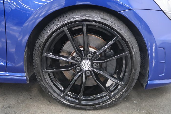 2015 Volkswagen Golf R Wolfsburg Edition