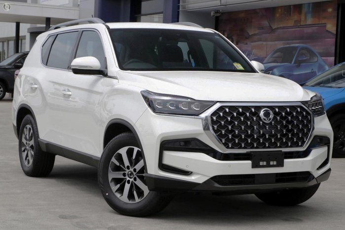 2025 KGM Rexton