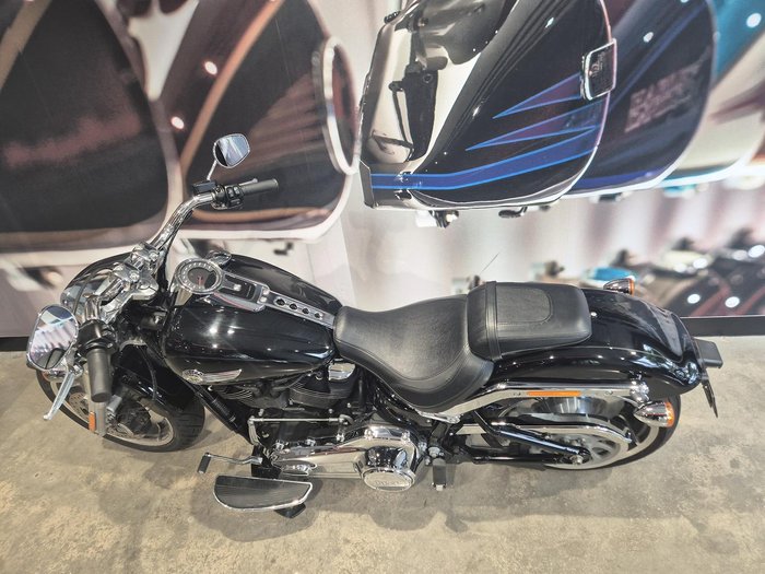 2022 Harley-Davidson Fat Boy 114 (FLFBS) Softail Black