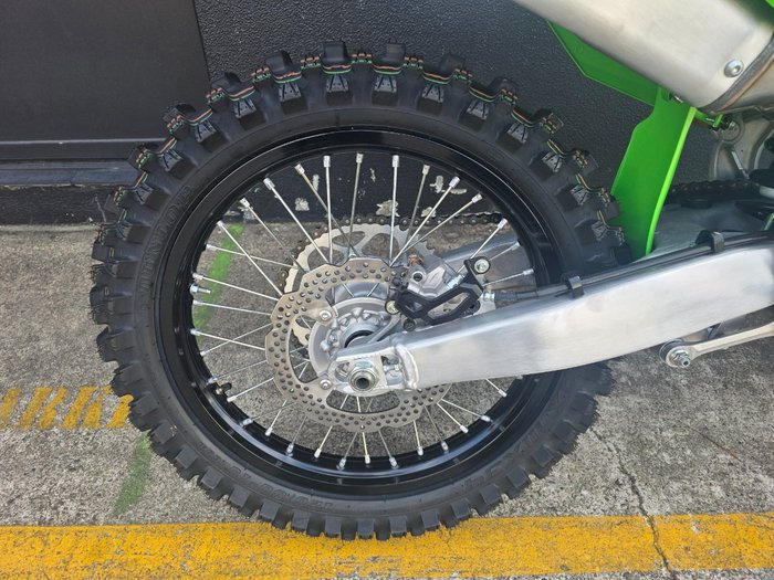 2025 Kawasaki KX450 GREEN