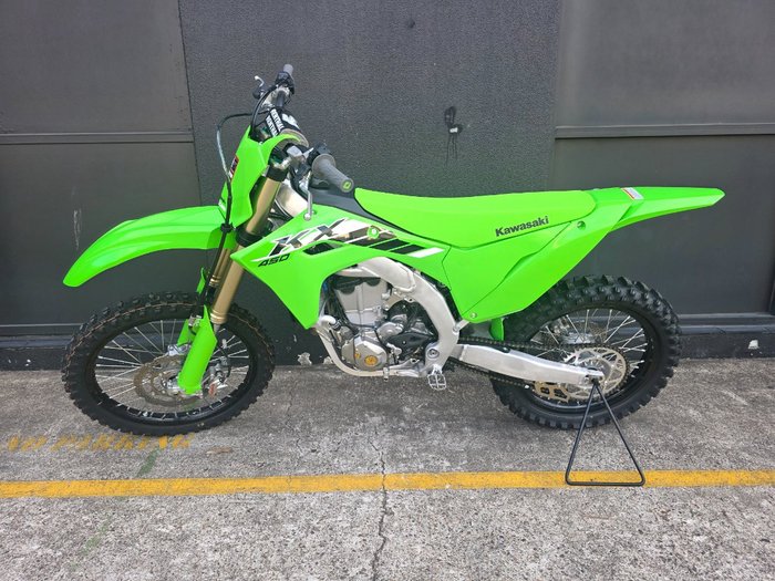 2025 Kawasaki KX450 GREEN