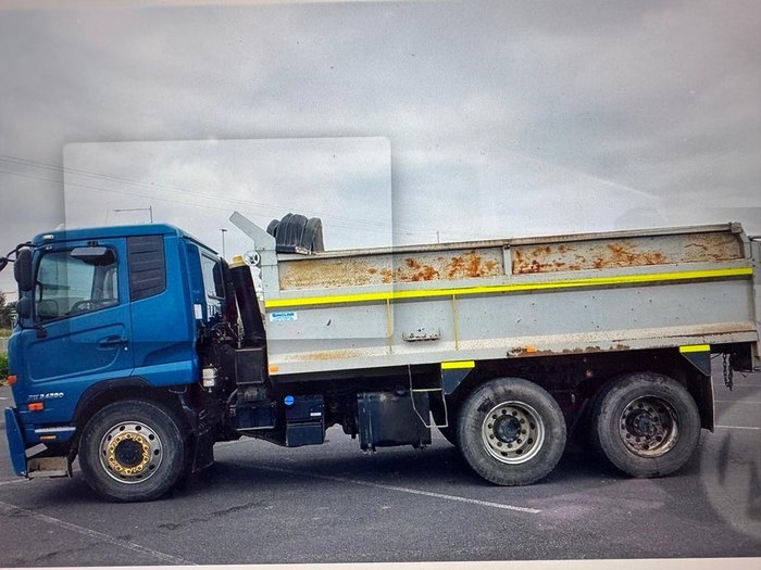 2017 UD Condor PW 24 280 BLUE