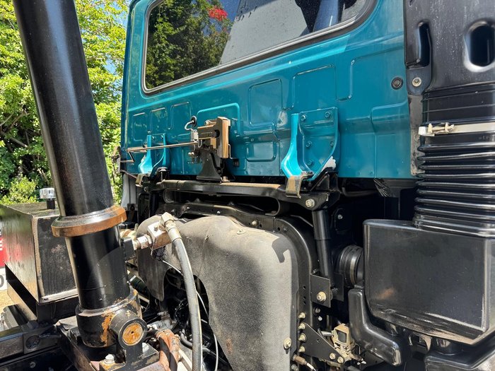 2017 UD Condor PW 24 280 BLUE