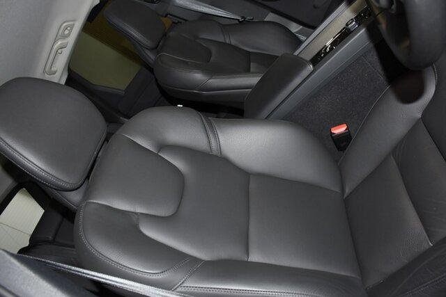 2023 Volvo XC60 Recharge Plus T8 Plug-In Hybrid