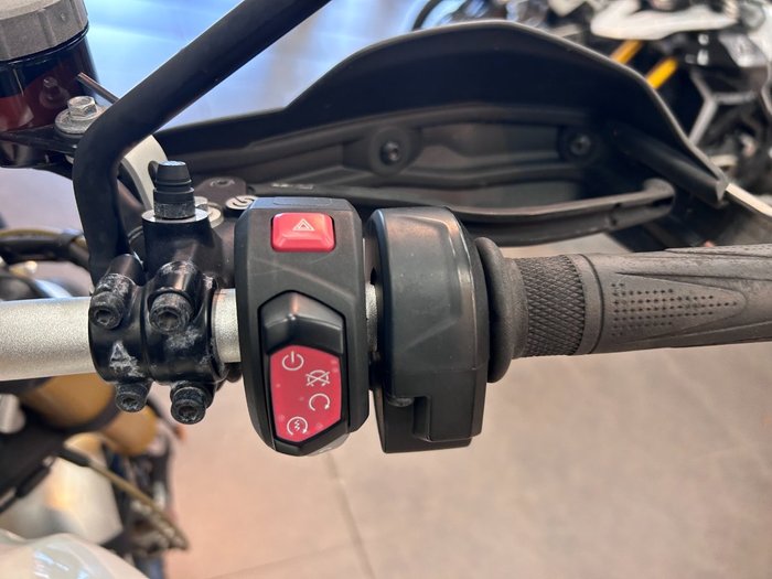 2019 Triumph SCRAMBLER 1200 XE