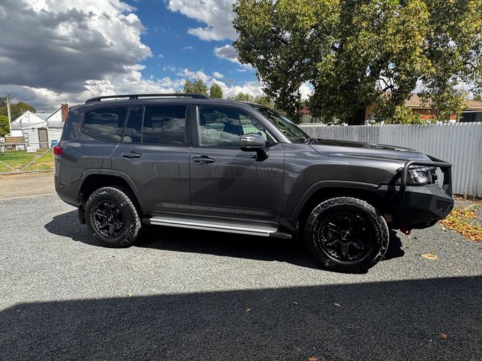 2022 Toyota Landcruiser GXL