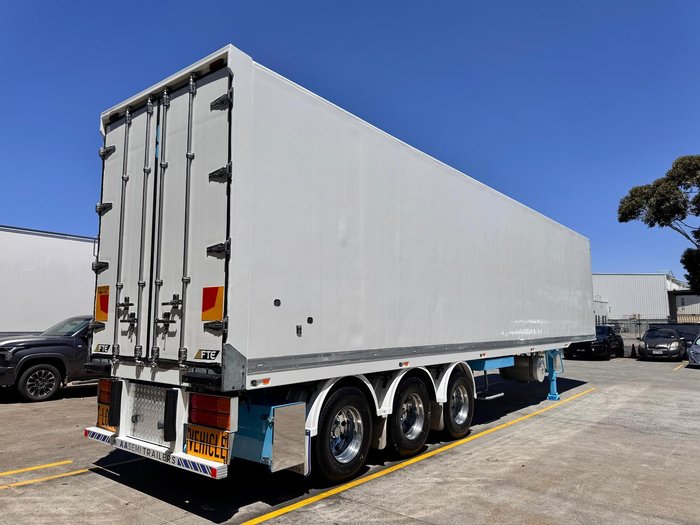 2014 FTE St3 22 Pallet -28 Freezer Meat Hanger Double Stacker