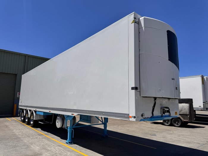 2014 FTE St3 22 Pallet -28 Freezer Meat Hanger Double Stacker