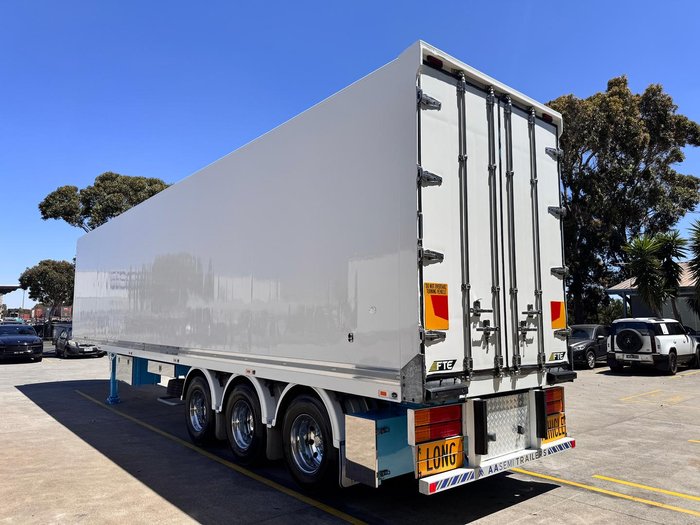 2014 FTE St3 22 Pallet -28 Freezer Meat Hanger Double Stacker