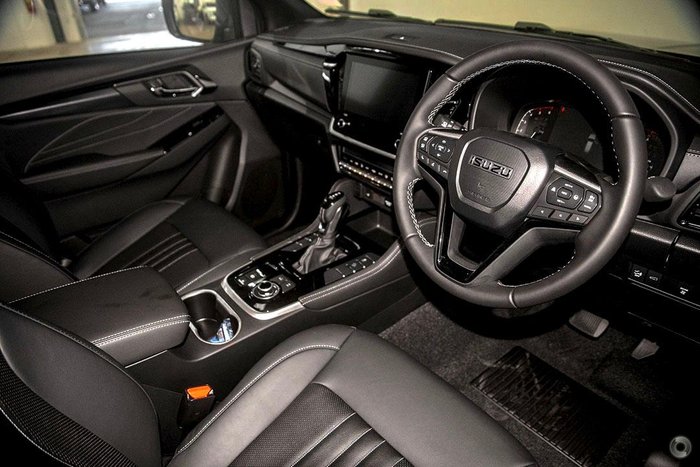 2025 Isuzu MU-X LS-T MY25 4X4 Dual Range Basalt Black