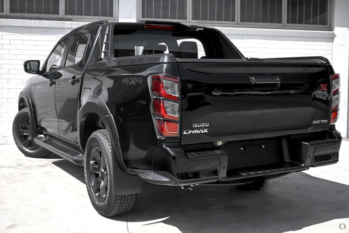 2025 Isuzu D-MAX X-TERRAIN MY24 4X4 Dual Range Basalt Black