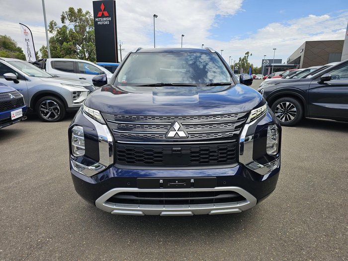2024 Mitsubishi Outlander Exceed