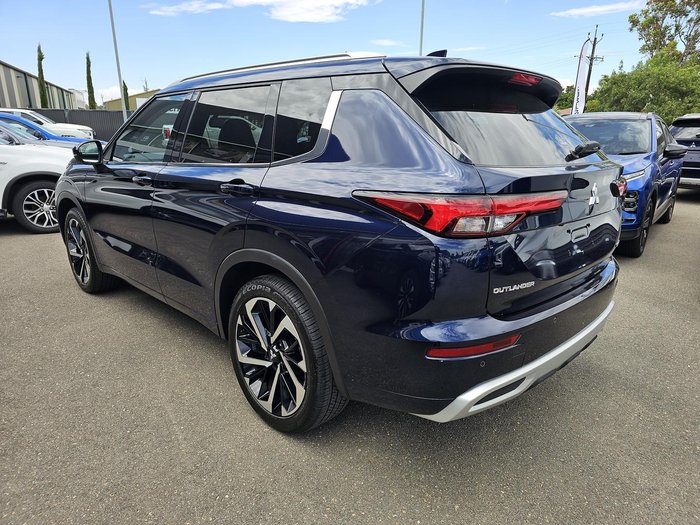 2024 Mitsubishi Outlander Exceed