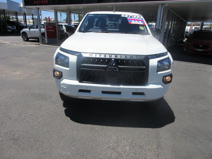 2025 Mitsubishi Triton GLX