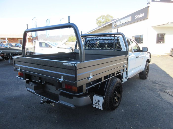 2025 Mitsubishi Triton GLX