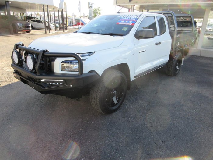 2025 Mitsubishi Triton GLX