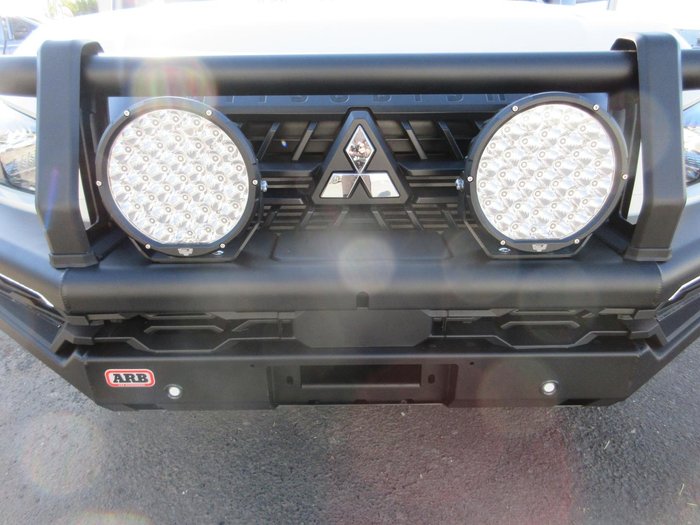 2025 Mitsubishi Triton GLX