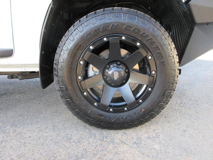 2025 Mitsubishi Triton GLX