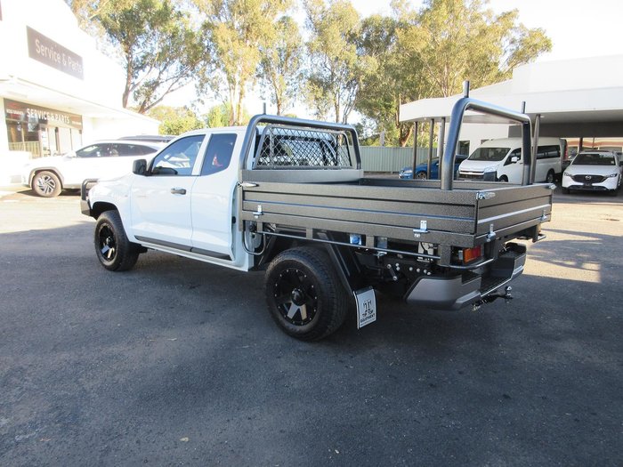 2025 Mitsubishi Triton GLX