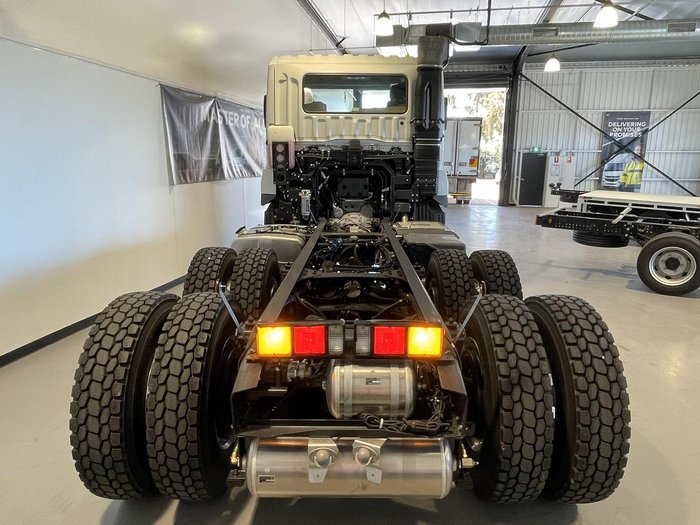 2024 Fuso Shogun FV74 460 White