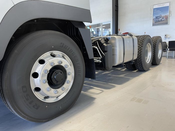 2024 Fuso Shogun FV74 460 White