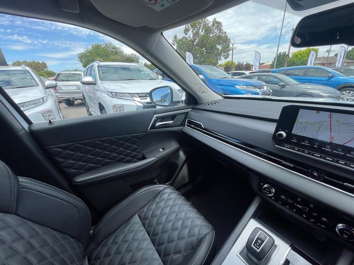 2024 Mitsubishi Outlander Exceed