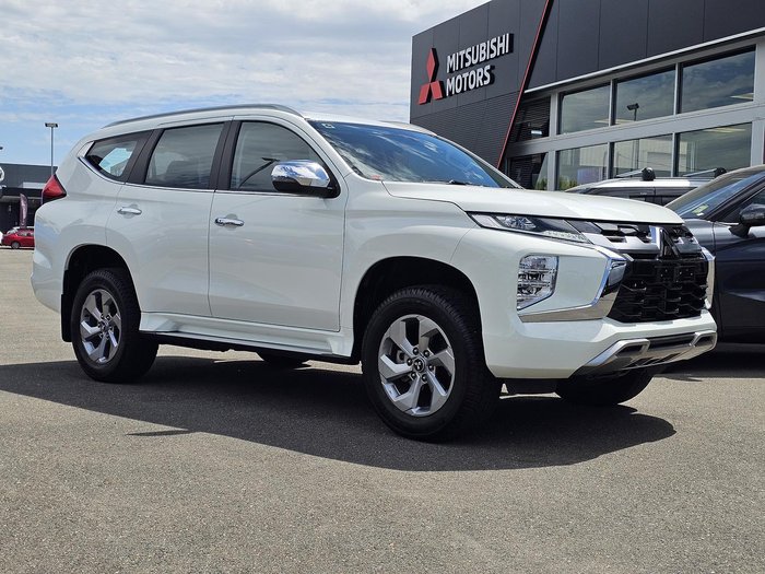 2024 Mitsubishi Pajero Sport GLX
