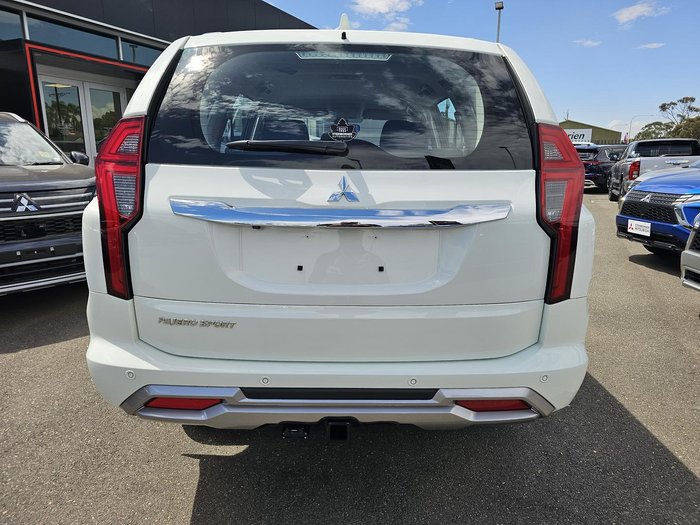 2024 Mitsubishi Pajero Sport GLX