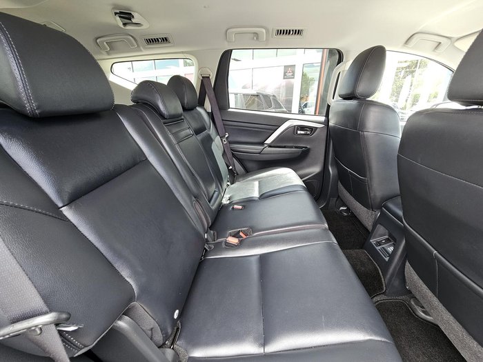 2024 Mitsubishi Pajero Sport GLS