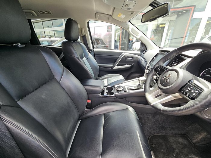 2024 Mitsubishi Pajero Sport GLS