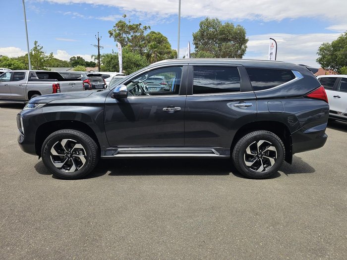 2024 Mitsubishi Pajero Sport GLS