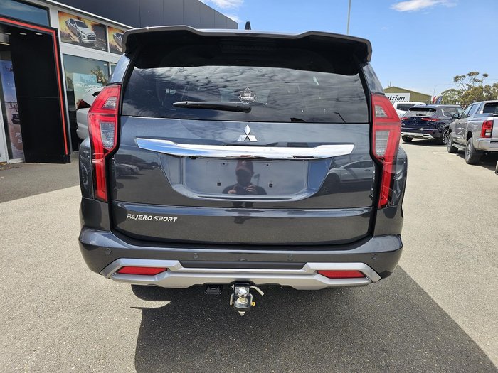 2024 Mitsubishi Pajero Sport GLS