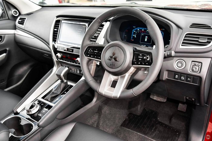 2025 Mitsubishi Pajero Sport Exceed