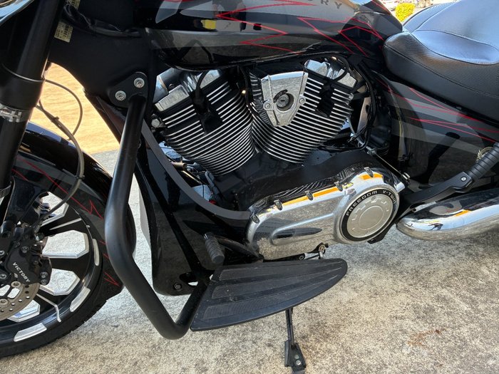 2015 VICTORY MAGNUM X-1 Black