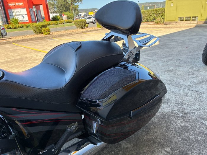 2015 VICTORY MAGNUM X-1 Black