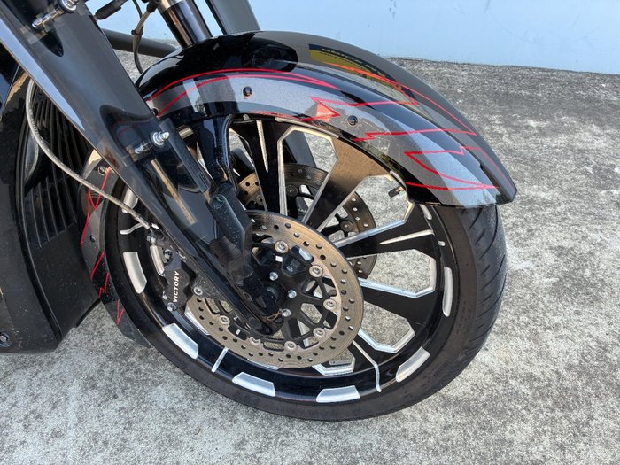 2015 VICTORY MAGNUM X-1 Black