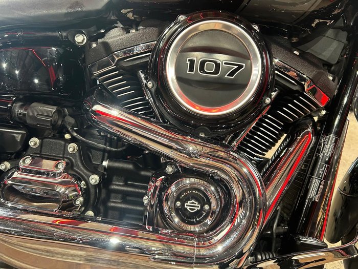 2022 Harley-Davidson Sport Glide 107 (FLSB) Softail Black