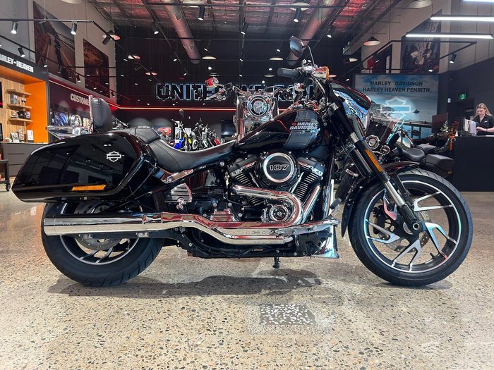 2022 Harley-Davidson Sport Glide 107 (FLSB) Softail Black