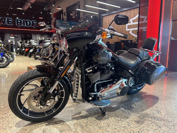 2022 Harley-Davidson Sport Glide 107 (FLSB) Softail Black