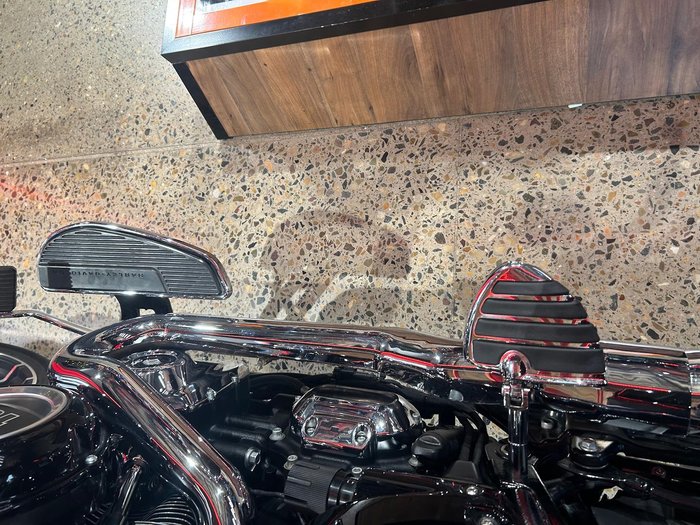 2022 Harley-Davidson Sport Glide 107 (FLSB) Softail Black