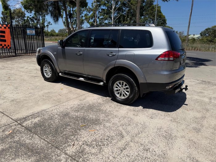 2015 MITSUBISHI CHALLENGER (4x4)