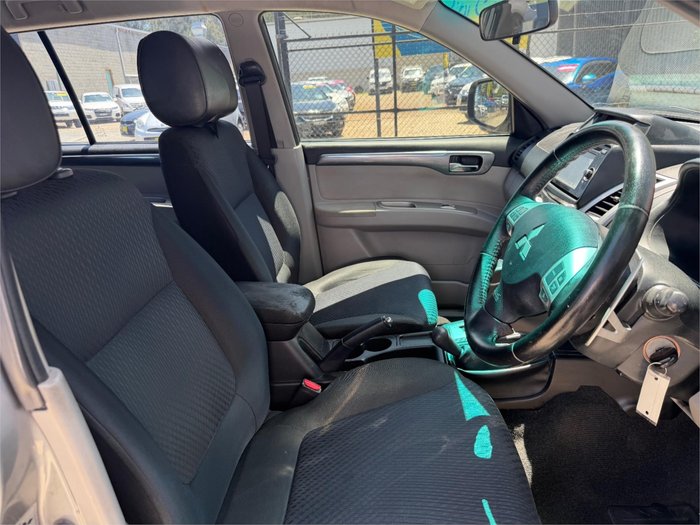 2015 MITSUBISHI CHALLENGER (4x4)